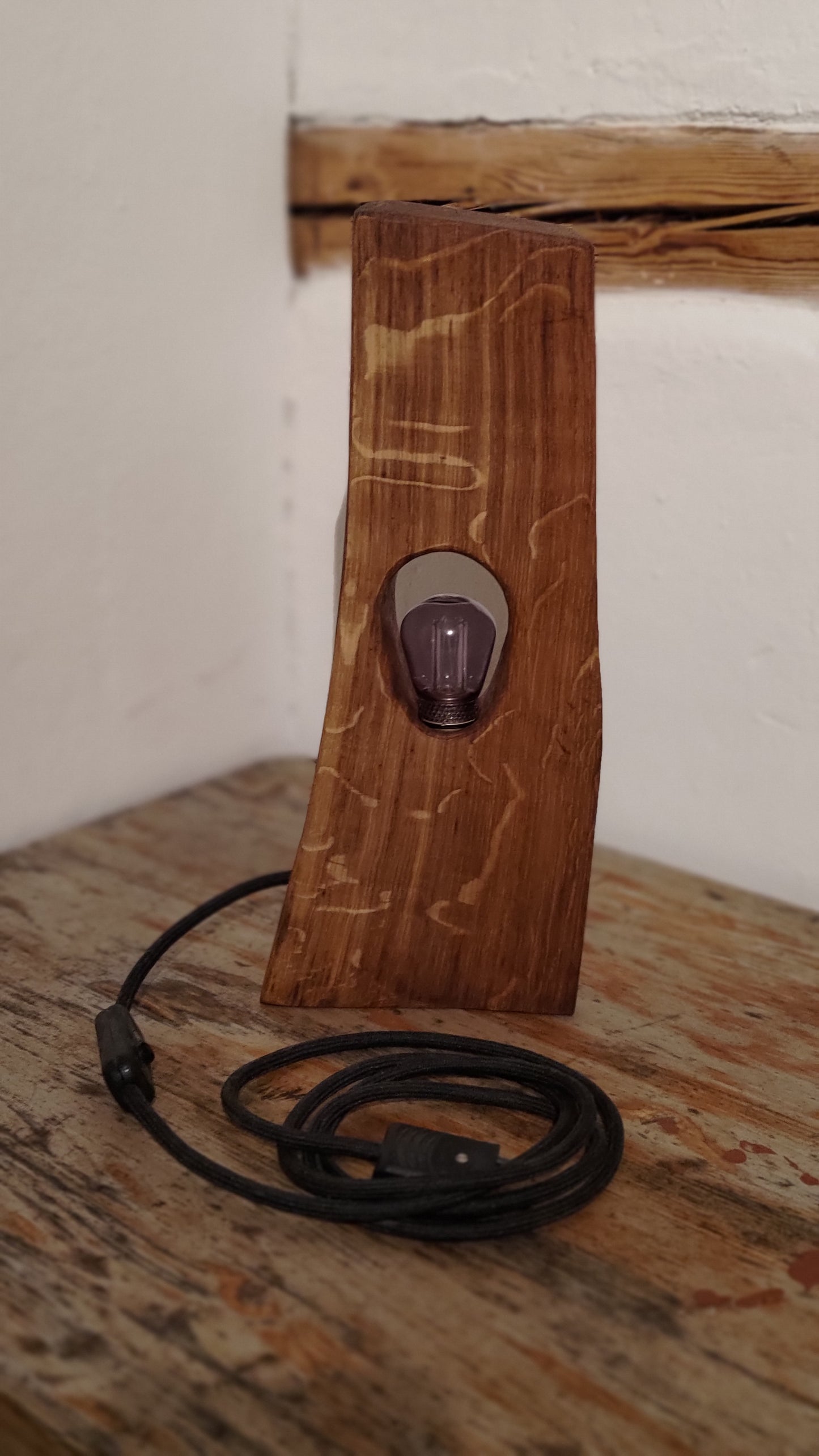 Handgefertigte Eichen Tischlampe