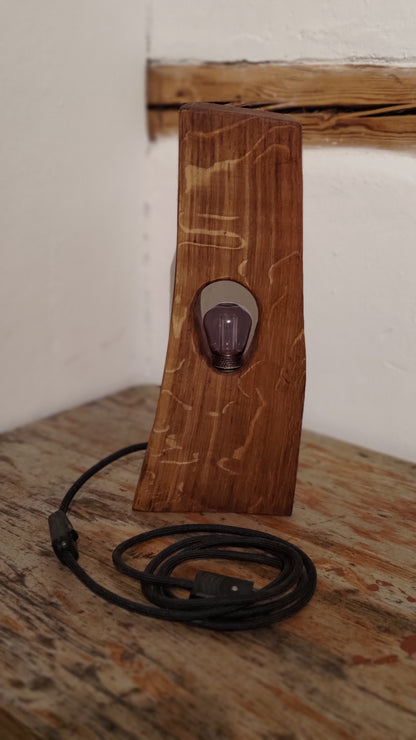Handgefertigte Eichen Tischlampe