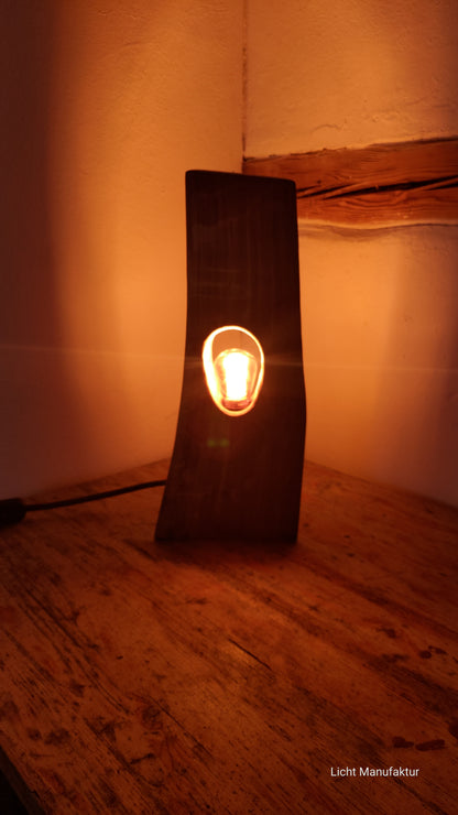 Handgefertigte Eichen Tischlampe